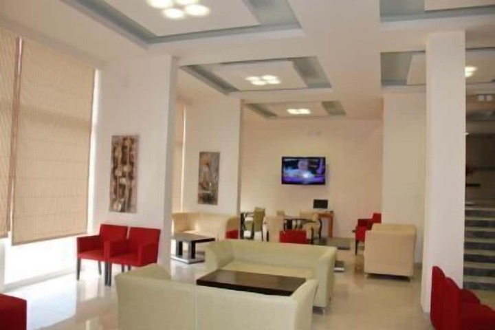 Lounge 134 of 159