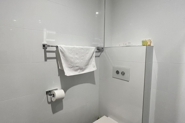 Room 30 of 52