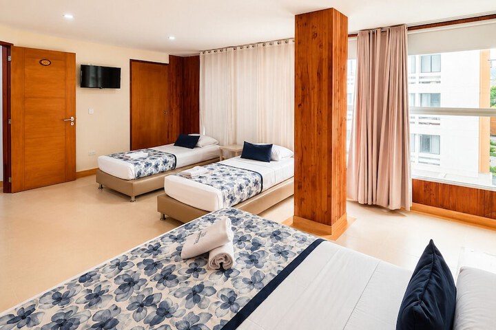 Room 16 of 44