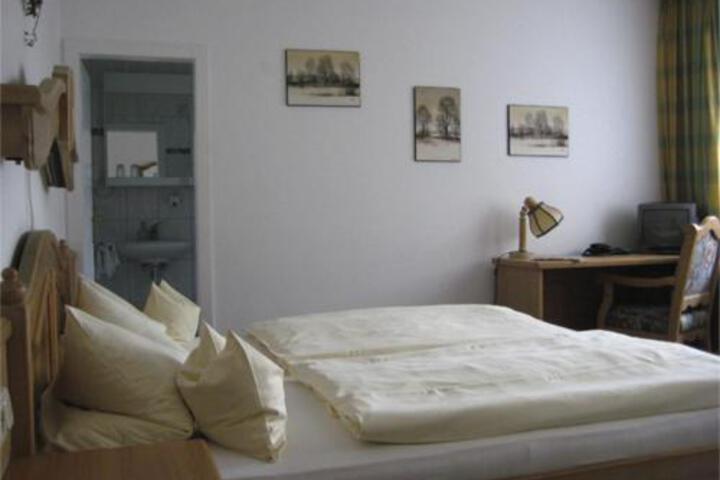 Hotel Schweizer Haus