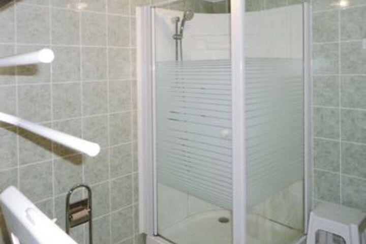 Room 5 of 26
