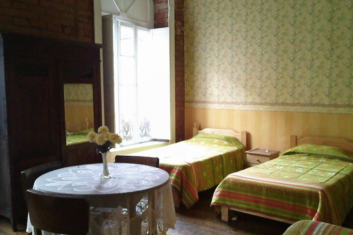 Room 13 of 40