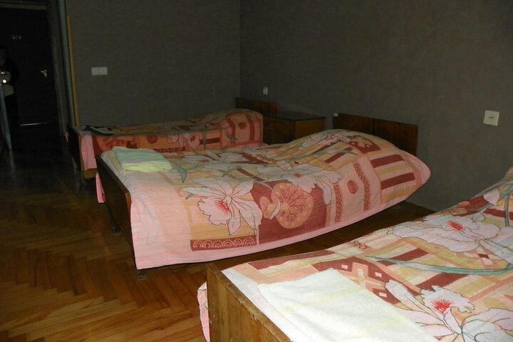 Room 5 of 25