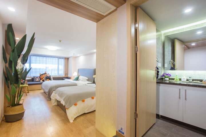 Room 35 of 67