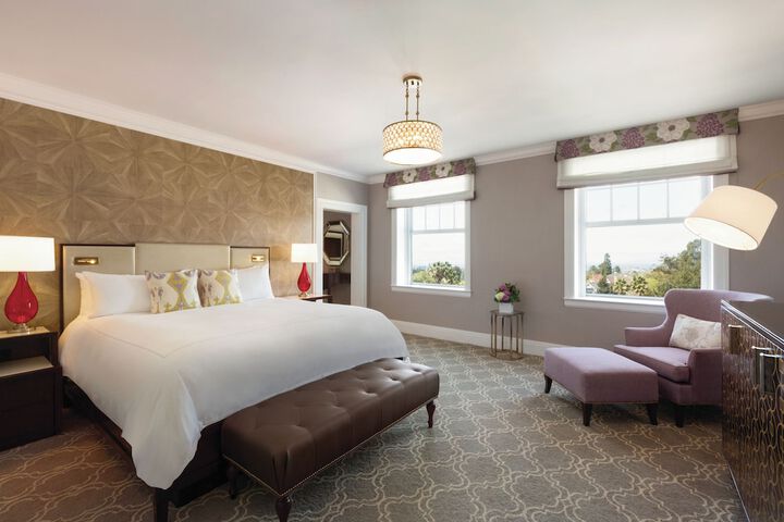 Room 40 of 148