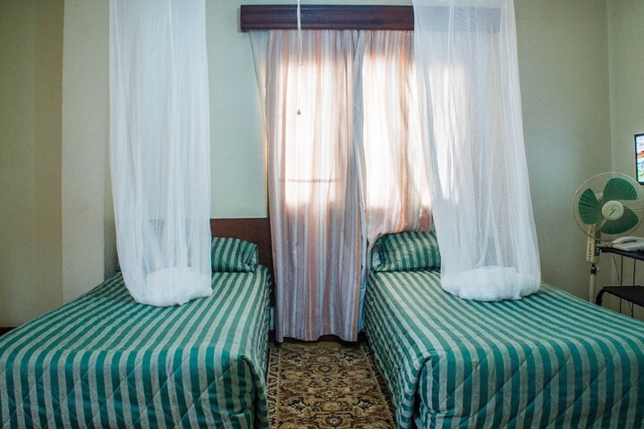 Room 15 of 35