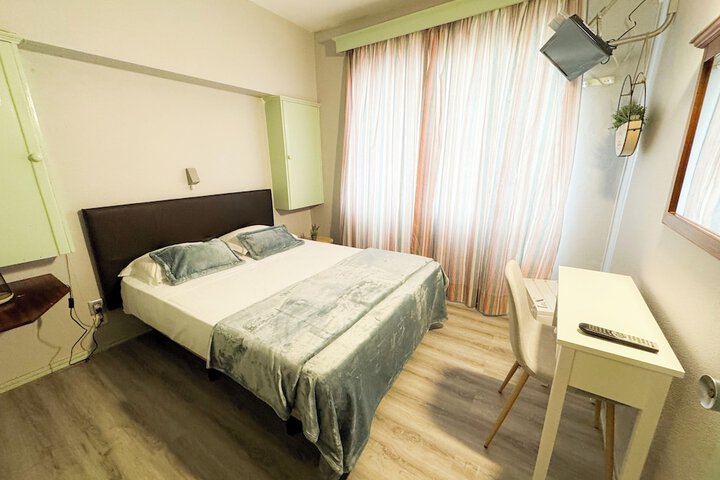 Room 20 of 35