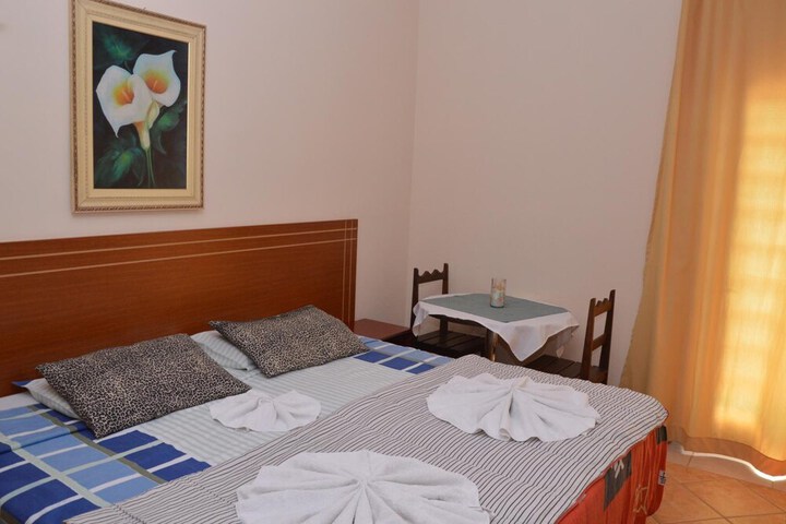 Room 13 of 67