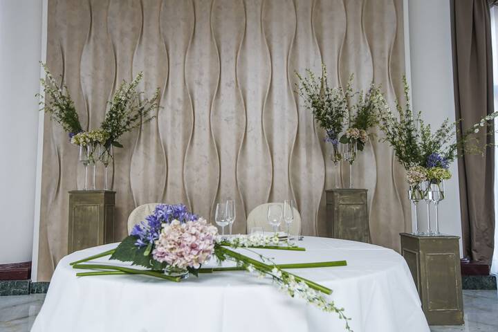 Ballroom/Hall 9 of 23