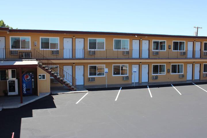 Hotel 65 of 65