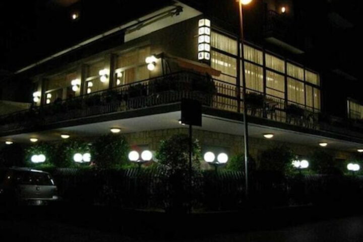 Hotel 34 of 37