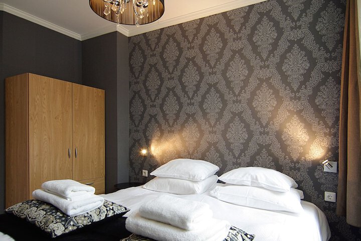 Room 21 of 36