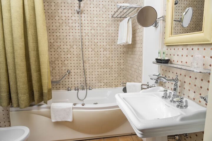 Bath Interior