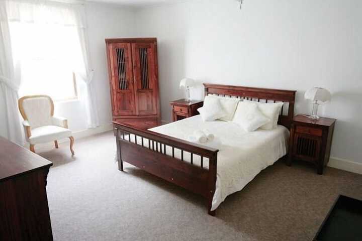 Room 16 of 30