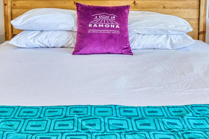 Standard Double Bed (3 of 10)