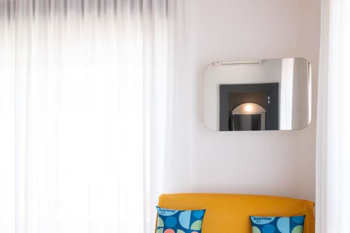 Room 25 of 46