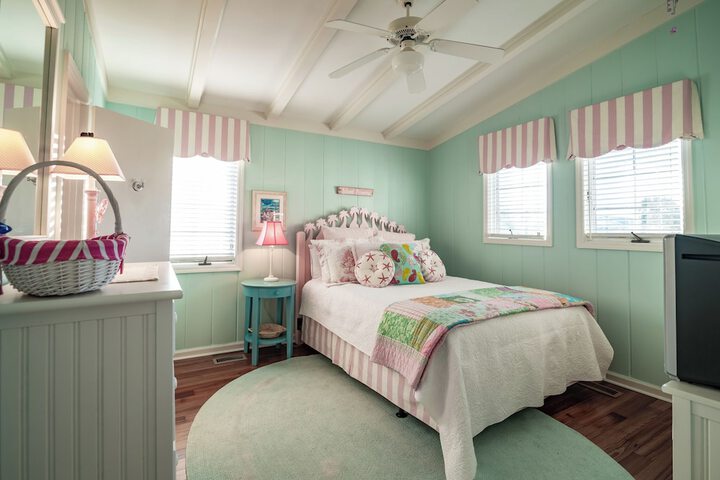 Room 659 of 759