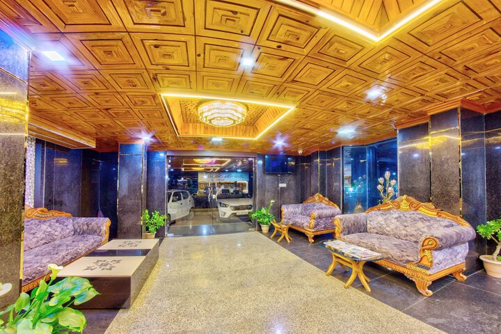 Hotel Interior 5 of 91