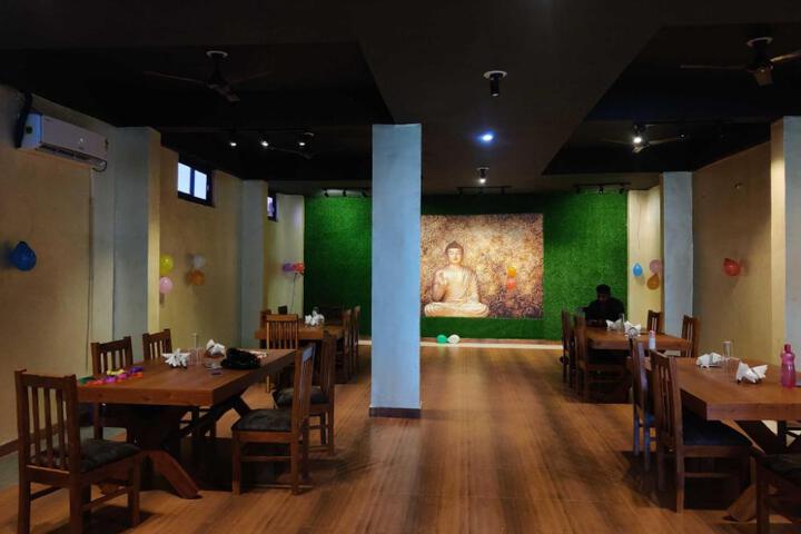 Hotel O Friends Hotel & Restaurant