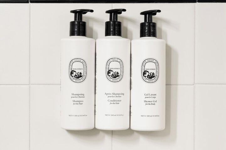 Bathroom amenities