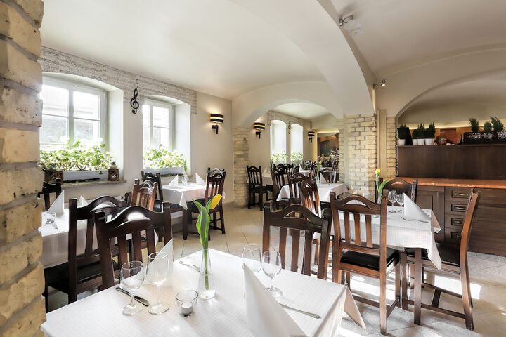 Dining Photos