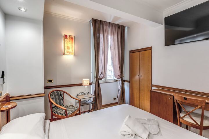 Room 45 of 121