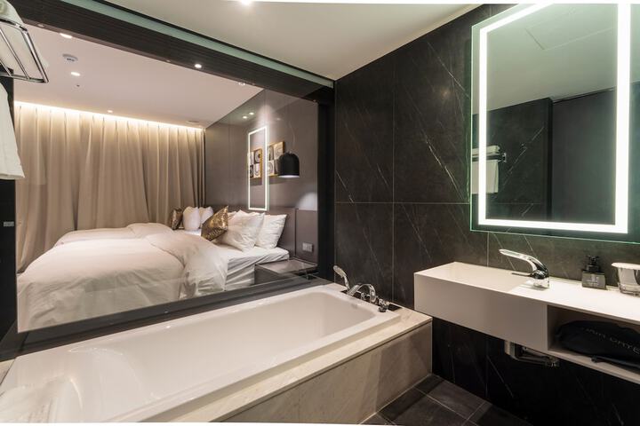 Room 40 of 55