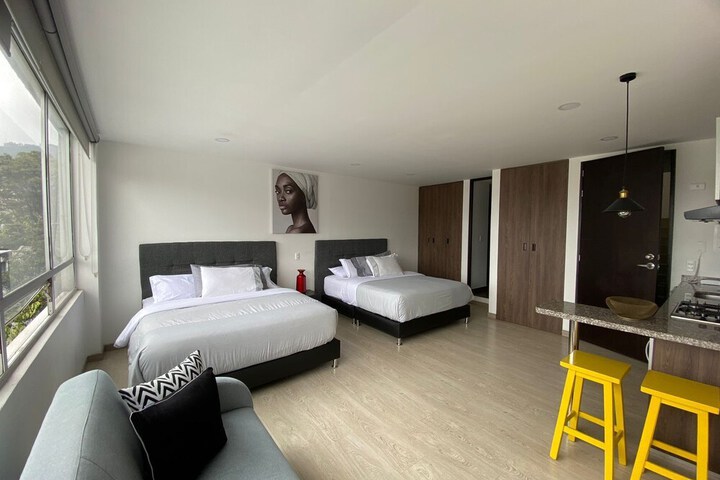 Room 10 of 29
