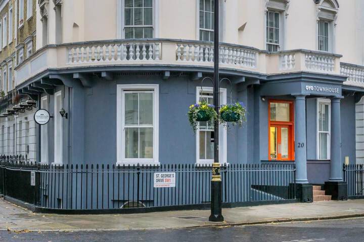 OYO Townhouse New England London Victoria