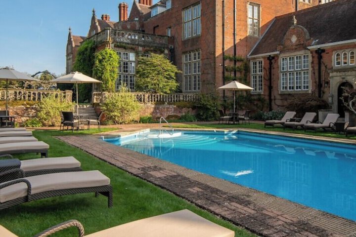 Pool 53 of 96