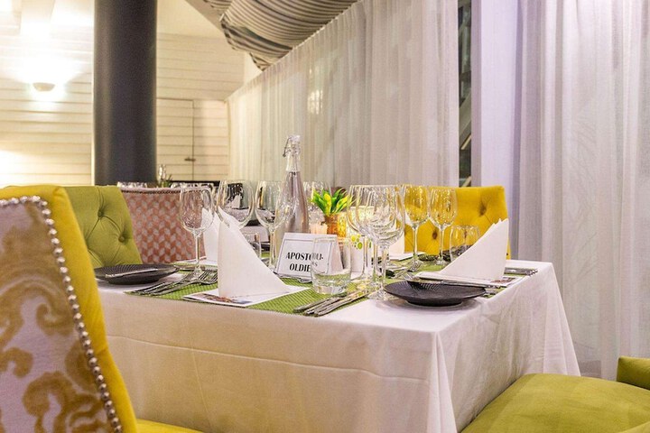 Dining 165 of 242