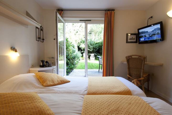 Room 3 of 21