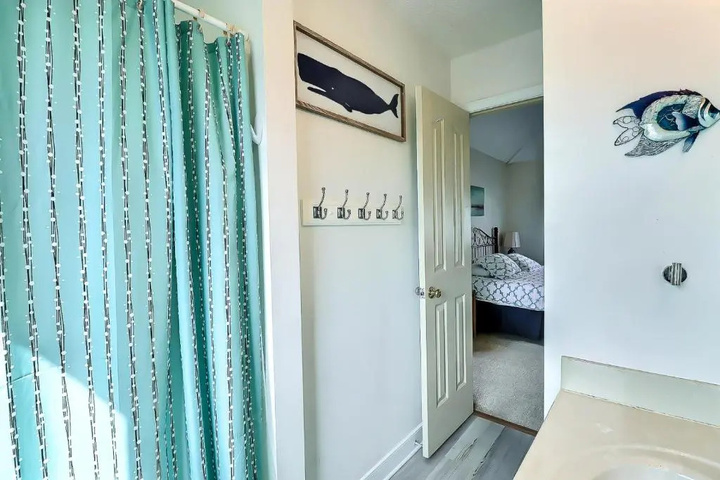 Room 7 of 23
