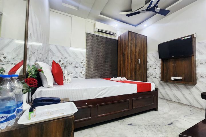 Room 10 of 49