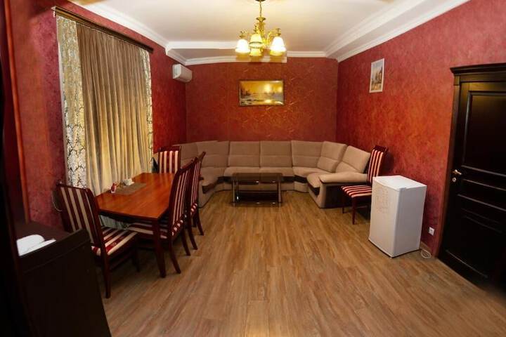 Room 3 of 12