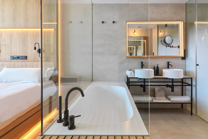 Room 45 of 69