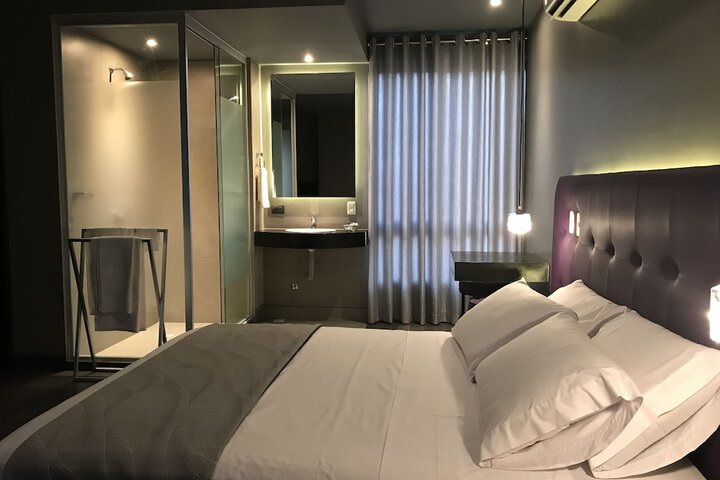 Room 21 of 118