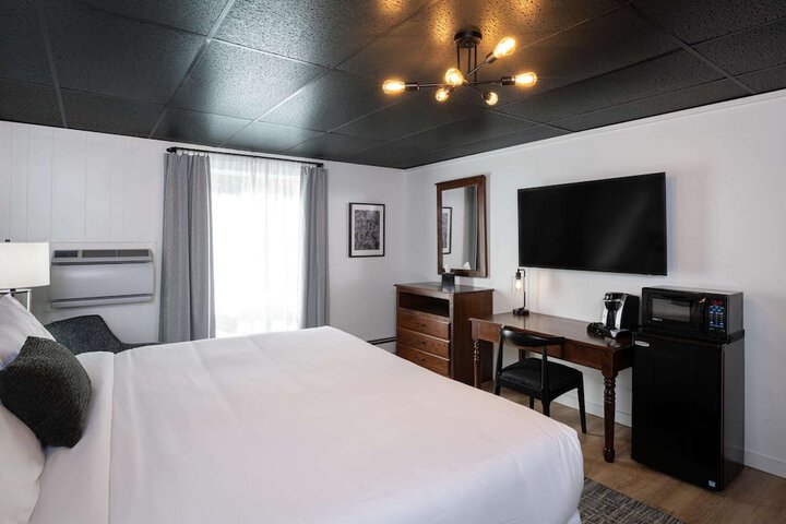 Room 7 of 40