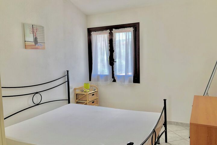 Room 10 of 50