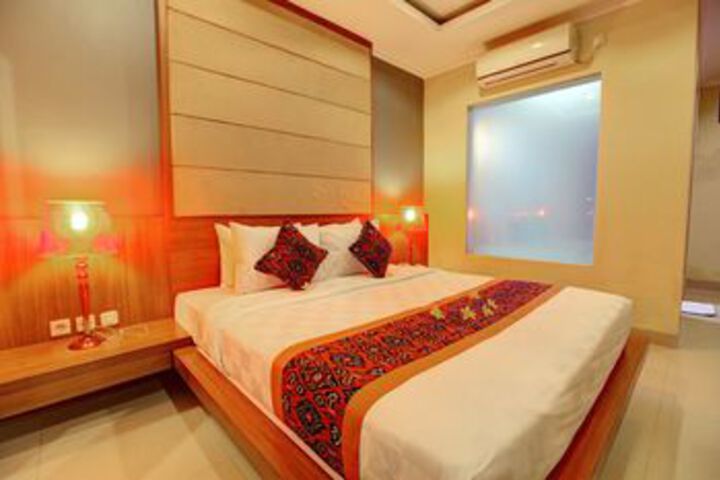 Room 32 of 50