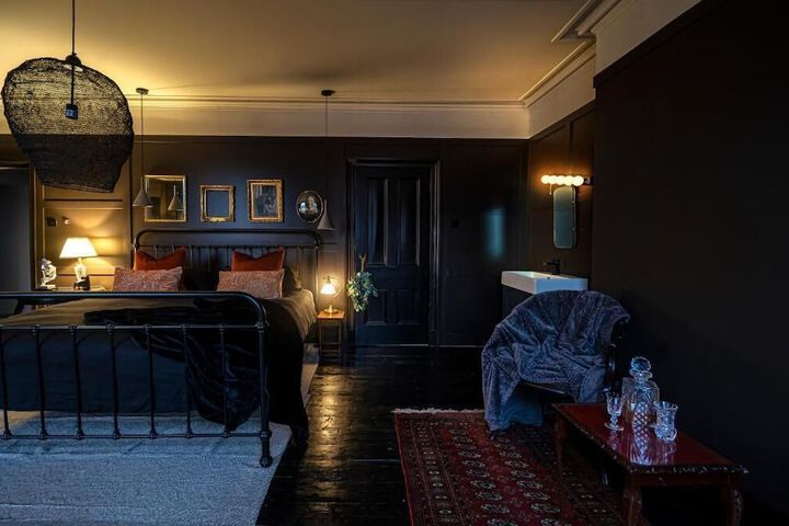 Room 13 of 39