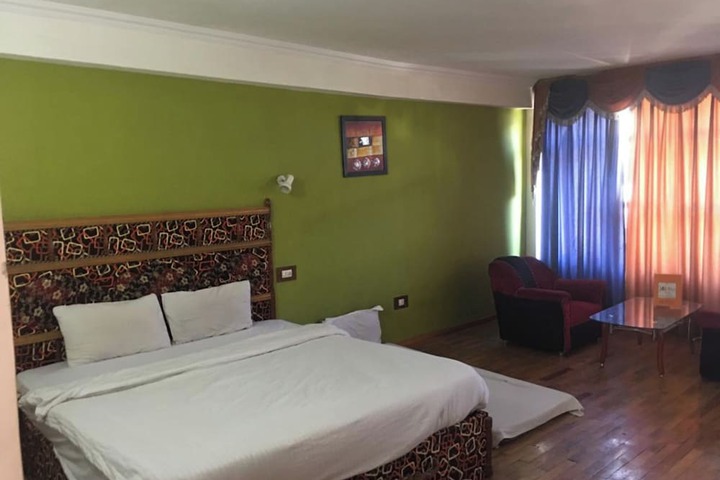 Room 16 of 31