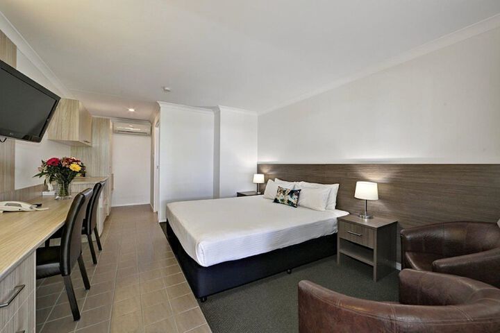 Room 6 of 45