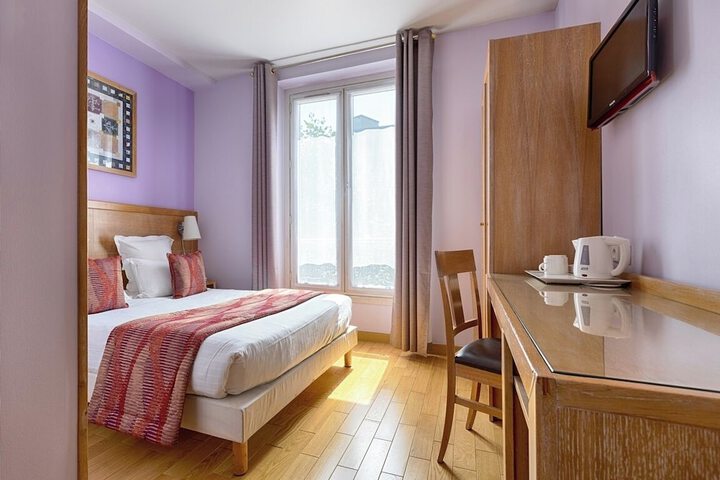 Room 15 of 51