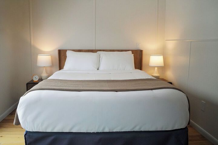 Room 8 of 40