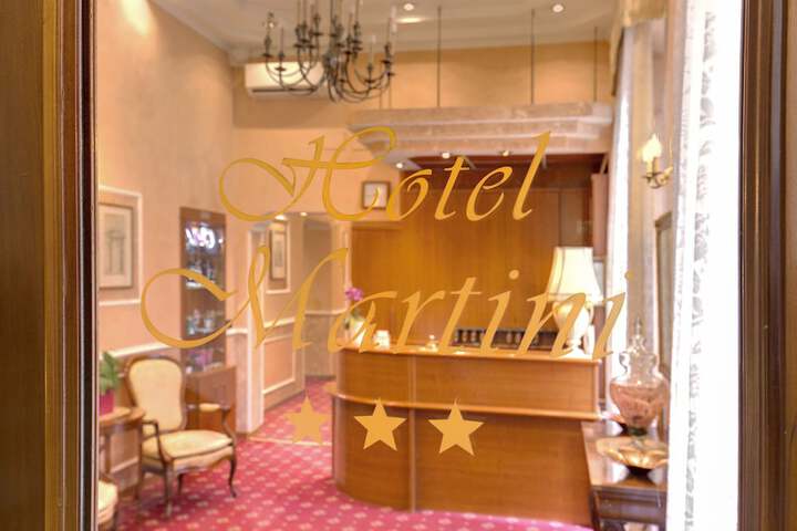 Hotel Entry
