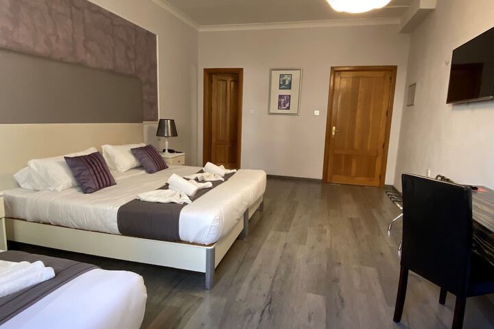 Room 14 of 87