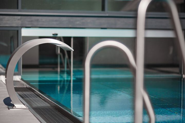 Pool 52 of 110