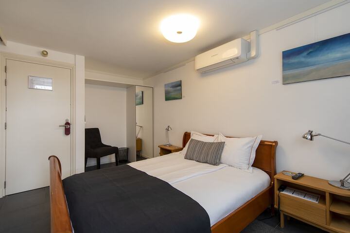 Room 29 of 71