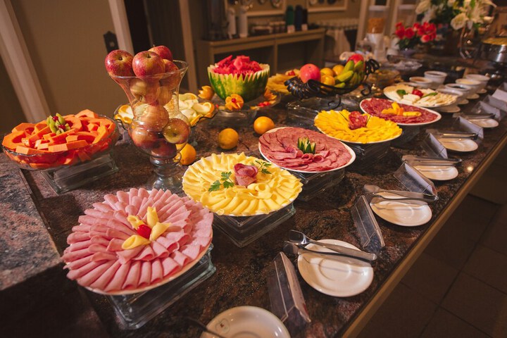 Breakfast/Coffee Service 117 of 130